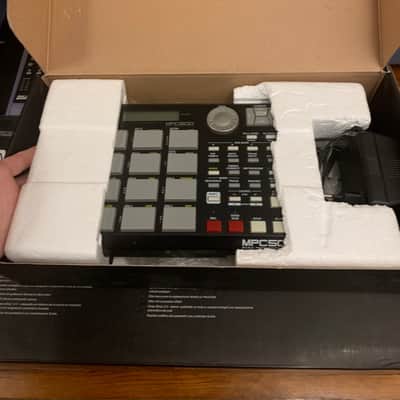 Akai MPC500 In the original box with manuals