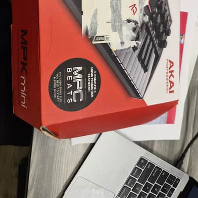 Akai MPK Mini MKIII 25-Key MIDI Controller 2020 - Present - Black with Black Keys image 2
