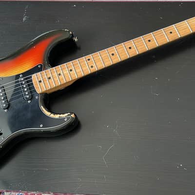 Fender Stratocaster 1979 - Sunburst in Very good condition with Original Hardcase image 1