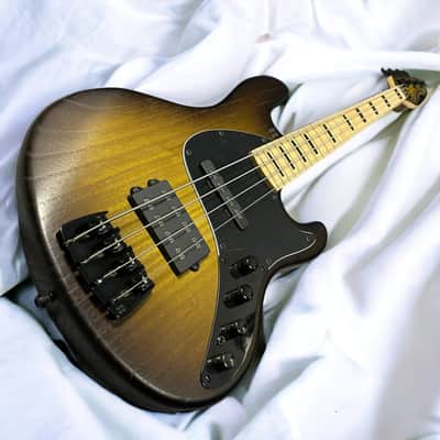 Sandberg Cal. TM-4 SuperLight, Tobacco Burst / Maple *6.9 Lbs. On Order, ETA May 2027 image 4