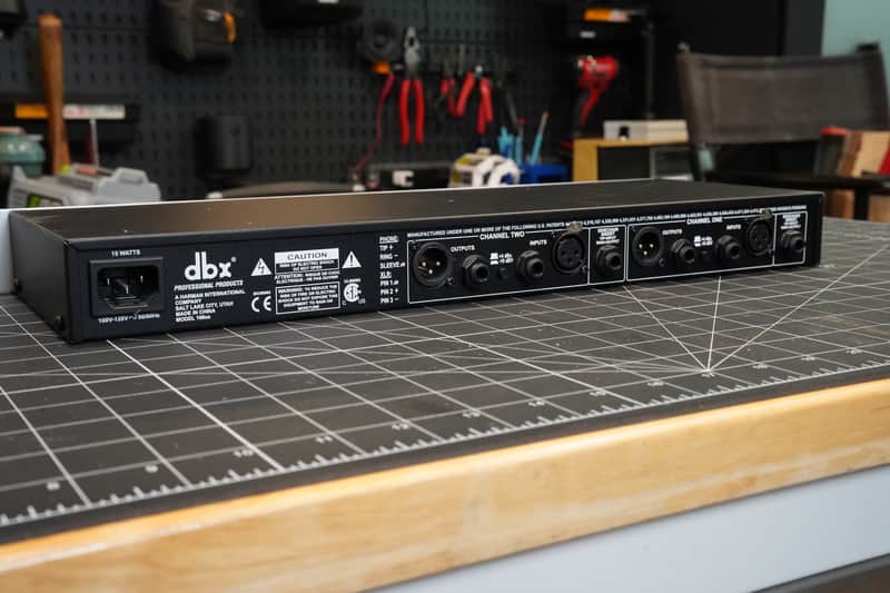 dbx 166xs Dual-Channel Compressor / Limiter / Gate 2010s - Silver