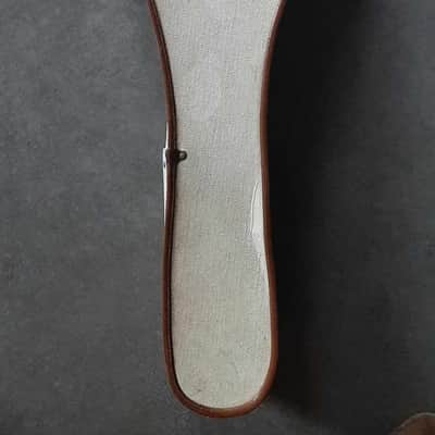 Vintage Cheney Hard Case 1950'S- 1960'S - Red interior. White and faux leather for dreadnought guitar image 2