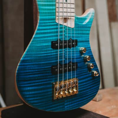 Warrior Isla J Ocean Blue Fade Flame 5 string NEW image 4