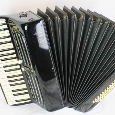 7247 - Black Soprani Inc. Rialto Piano Accordion LMM 37 80