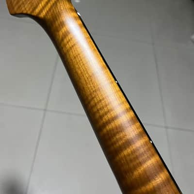 Striped Ebony Fretboard 22frets 5a Roasted flame Maple guitar neck Radius 12inch Round stainless steel 22 frets Roasted flame Maple guitar neck Striped Ebony fingerboard 25.5inch hole 10mm Radius: 12 inches. image 7