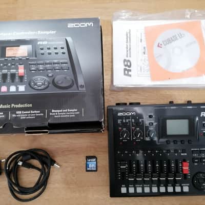 Zoom R8 Recorder: Interface: Controller: Sampler 2010s - Black