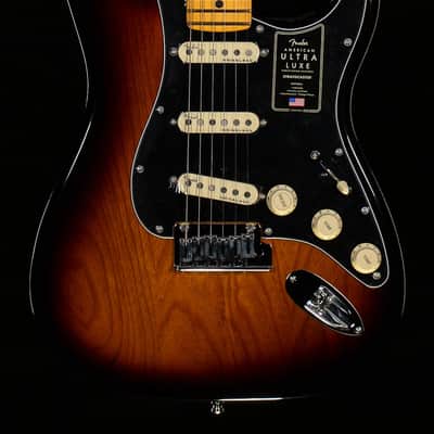 Fender American Ultra Luxe Stratocaster 2-Color Sunburst Maple Fingerboard (557) image 3