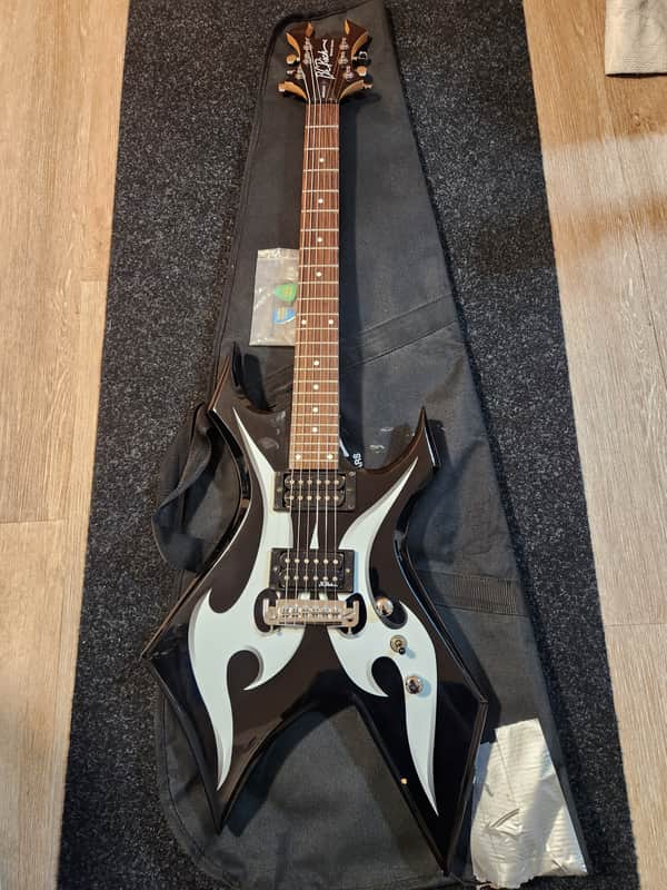 B.C. Rich Warlock Tribal 2000's - Black/White image 1