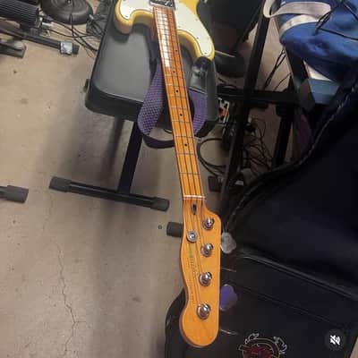 Squier Classic Vibe Telecaster Bass 2025 - Present - Vintage White image 3