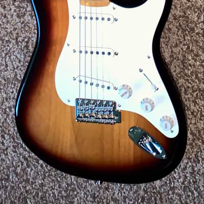 2023 Fender Vintera II '50s Stratocaster with Maple Fretboard Sunburst electric guitar image 1
