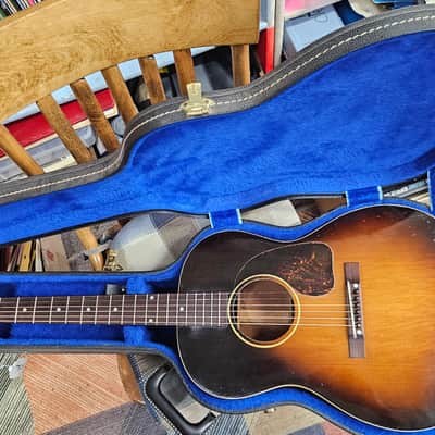 Gibson LG-2 1947 - Sunburst top, natural back & sides image 3