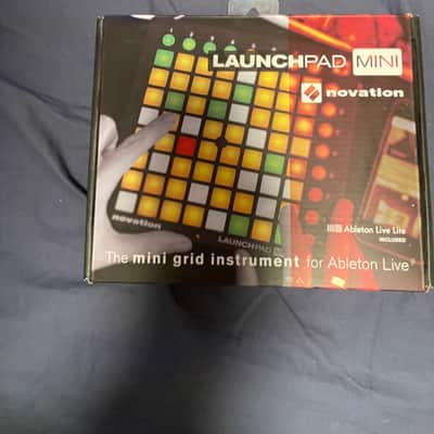 Novation Launchpad Mini MKI Pad Controller 2013 - 2015 - Black