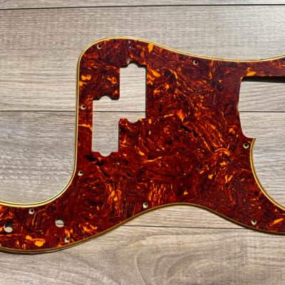 Vintage Fender Precision 60 thru 71  Tortoise USA avri 62 60’s pickguard USA image 18