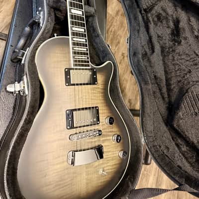 Hagstrom Ultra Max with Hard Case image 6