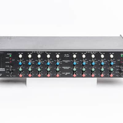 Meyer Sound CP-10 Stereo Parametric Equaliser | Reverb