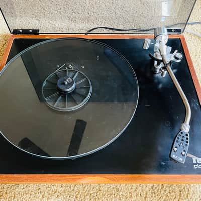 REGA Planar 2 Vintage Turntable image 2