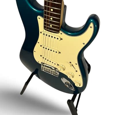 Fender American Series Stratocaster with Rosewood Fretboard 2001 - Aqua Marine Metallic image 9