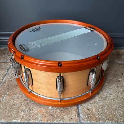 Gretsch 14"x6.5" 10 Ply Maple Snare with Contoured Metal/Wood Hoops image 2