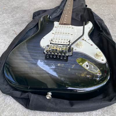 Japan built Fender "Squier Series" Floyd Rose Standard Stratocaster with Rosewood Fretboard 1992 - 1996 - Blue Foto Flame image 16