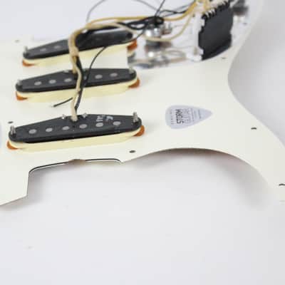 2002 Fender ST-62 Vintage 1962 Reissue Stratocaster Loaded Pickguard Folk Flowers Custom Graphic Crafted in Japan image 8
