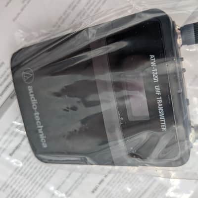 Audio Technica ATW-3211/831EE1 3000 Series Wireless Lavalier Microphone System image 9