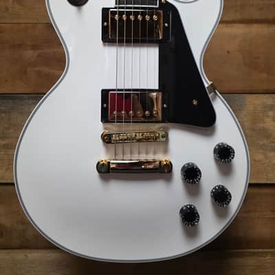 Gibson Custom Les Paul Custom Electric Guitar - Alpine White image 2