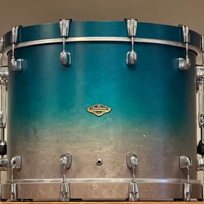 Tama 22" Starclassic Walnut Birch Satin Sapphire Fade 16x22 Bass Drum image 3