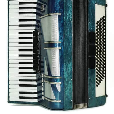 Russian Accordion Vintage Piano Accordian Voskhod 120 Bass Buttons, with New Straps, Keyboard Soviet Accordian, 2684 image 6