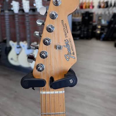 Fender MIM/Squier SE Stratocaster image 6