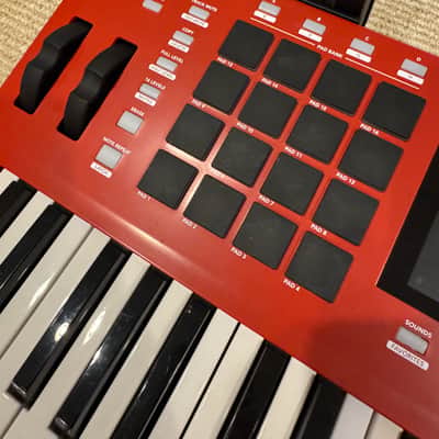 Akai MPC Key 37 2024 - Present With Portable Battery and Dock image 6