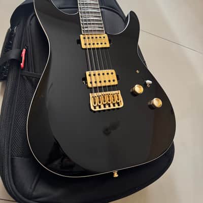 Schecter Reaper-6 Custom 2023 - Gloss Black with Bareknuckle Juggernaut pickups image 5