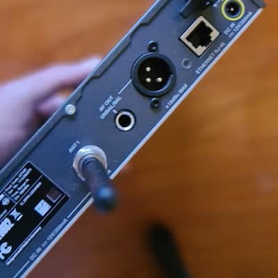 Sennheiser Sennheiser EM100 G3 True Diversity Receiver – 516–558 MHz – Professional Audio image 7