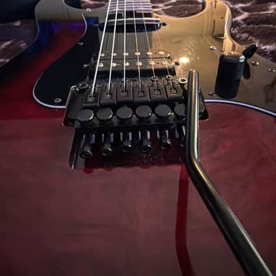 Kramer Volante Quilt HSFR 2025 - Present - Magenta Burst image 7