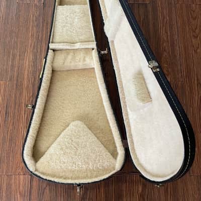 Gibson Flying V Case 1970’s - Black Tolex image 4