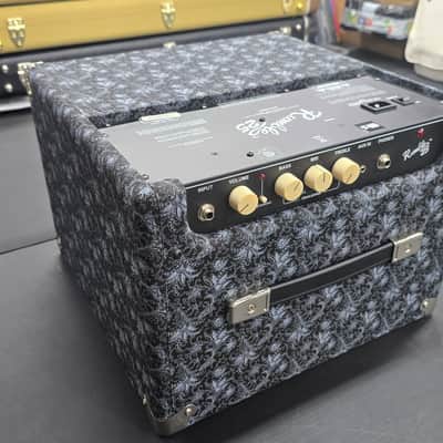 Fender Rumble 25 - 25-Watt 1x8" Bass Combo image 3