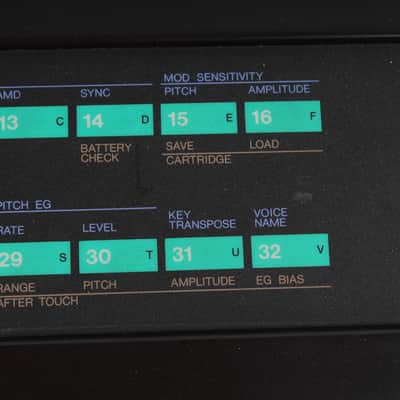 Yamaha Vintage 1980s DX7 Digital Synthesizer 61 Key Keyboard with Case & Manuals image 8