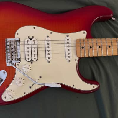 Fender Standard Stratocaster HSS Plus Top with Maple Fretboard 2013 - 2017 - Cherry Burst w/ Gig Bag image 2