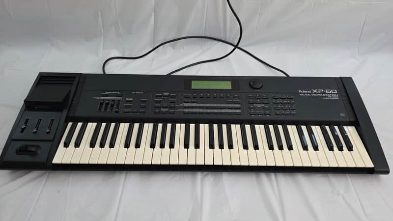 Roland XP-60 61-Key 64-Voice Music Workstation Keyboard 1998 - 2003 - Black image 1