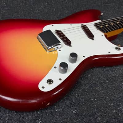 1961-1962 Fender Duo-Sonic SunBurst (#549) Original Vintage Finish/Body+Case image 5