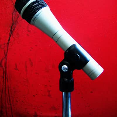 Electro-Voice PL80C / PL80 Handheld Supercardioid Dynamic Microphone Low Z w accessories image 11