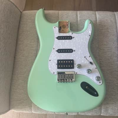 Upgraded Fender Tom Delonge body