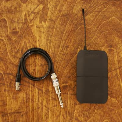 Shure BLX14R - H9 Rack Mount Guitar/Bass Wireless Bodypack Mic System image 2