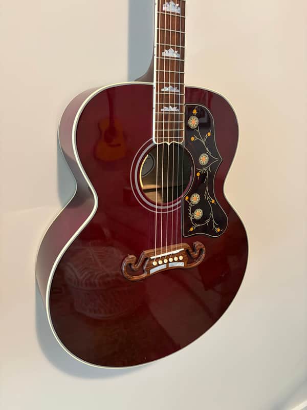 Gibson SJ-200 Standard (2020 - Present) image 1