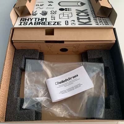 Elektron Model:Samples (White) + PL-2s Dust Cover image 10