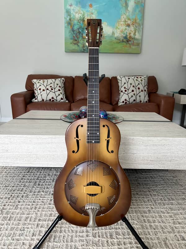 National Triolian 1930 - Walnut burst with original case image 1