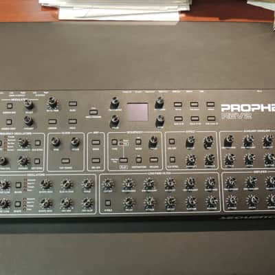 Sequential Prophet Rev 2-16 (used) [Three Wave Music] image 2