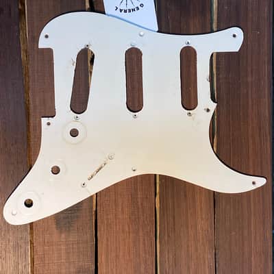 General Vintage Tone 1954 - 1957 Stratocaster pickguard old parchment aged Old parchment white image 5