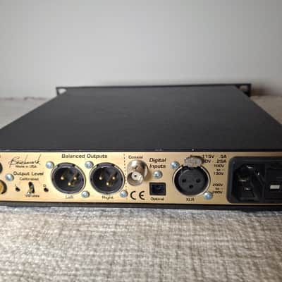 Benchmark DAC1 2-Channel 24-Bit 192kHz D/A Converter 2000s - Black image 3