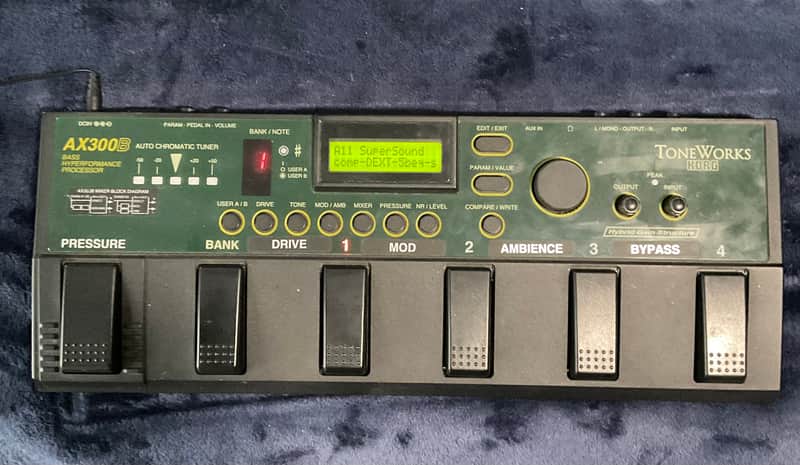 Korg AX300B