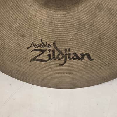 Zildjian 20" Ping Ride Cymbal Meduim/ Heavy 2710 Grams Includes Zildjian Carry Bag image 3